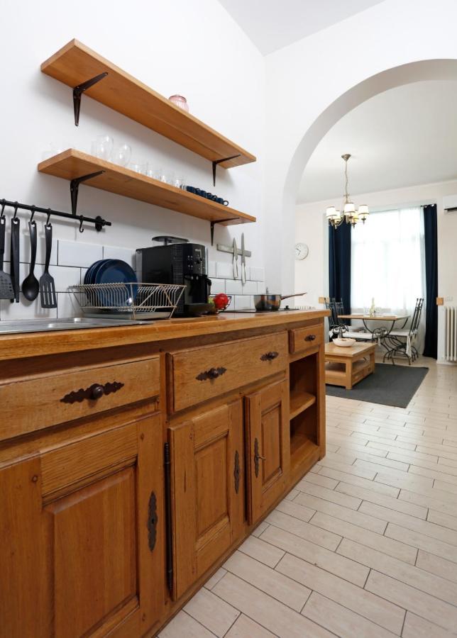 Classy 2 Bedroom Apartment In City Center 부쿠레슈티 외부 사진